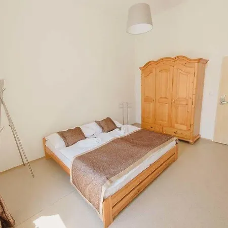 Auberge de jeunesse Post *